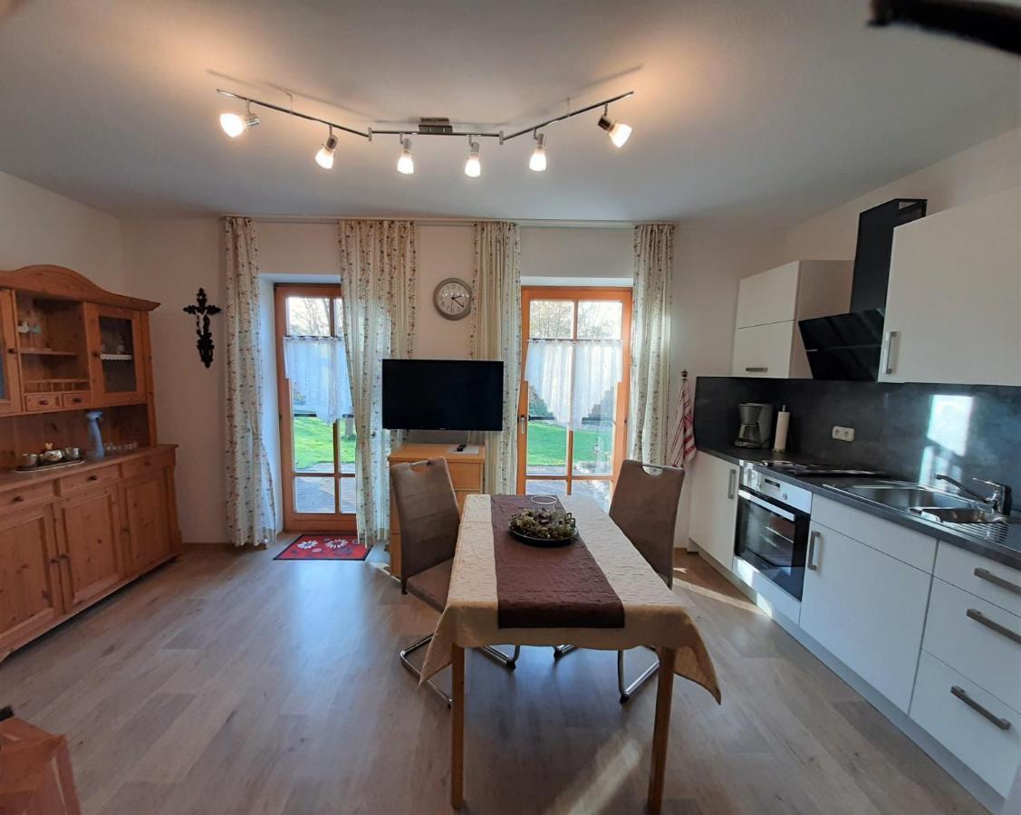 Ferienwohnung Beate Zierer Eslarn Esterno foto